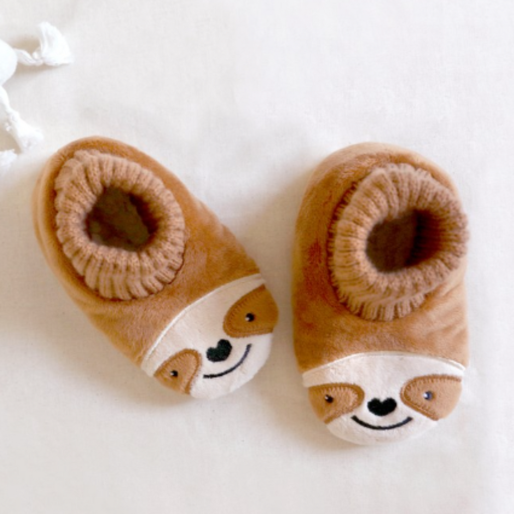 Girls discount sloth slippers