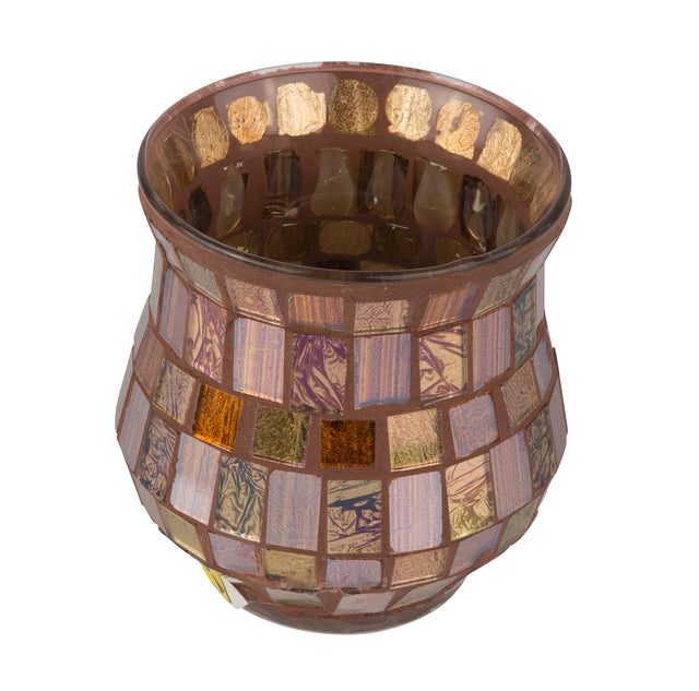 Add soft lighting with this Cello Flared Tealight Holder - Rose Gold. They can provide low lighting in an area when you want to relax.  Find holders in simple designs or choose bold colours available in metal, ceramic and other materials to fit your style and interior decor theme.