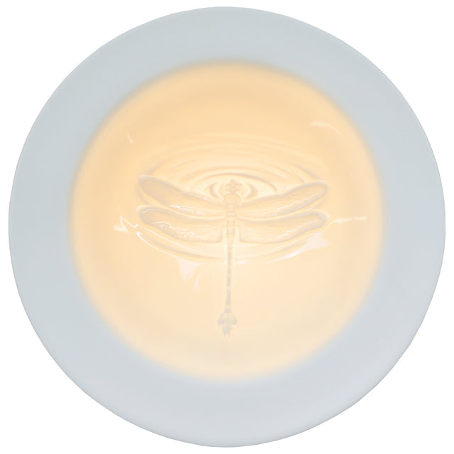 The porcelain material on this Wax Melt Burner allows bright light to shine through it, providing the opportunity to create this Nature design. This is done by crafting images out of thicker and thinner sections of the porcelain, allowing for detailed shadowing and a 3D effect. The porcelains elegant look will fit perfectly in any room is available in a range of designs and two different shapes.
