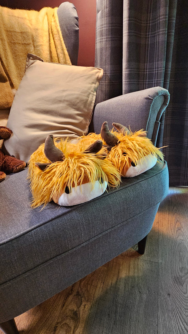 Baffies Krazy Kicks - Hamish the Highland Cow Slippers