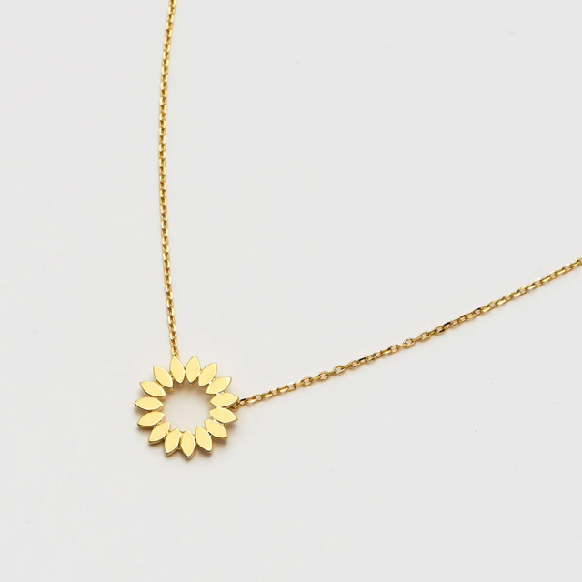 Estella Bartlett Modern Flower Necklace Gold Plated