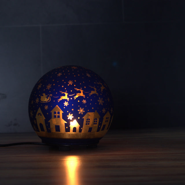 Gleneagles Holiday Flicker Ball USB-powered LED light – shown illuminated