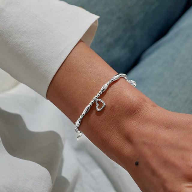Joma Jewellery Life's A Charm Bracelet - Auntie