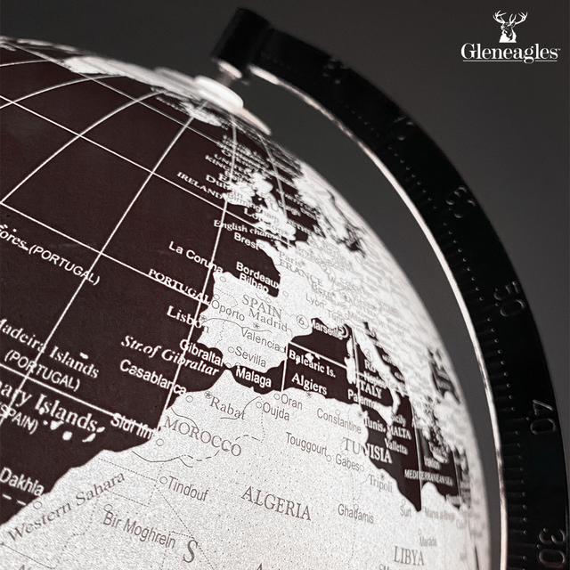 Gleneagles Travel Globe - Black & Silver