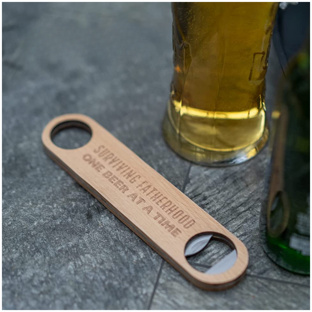 Splosh Wooden Bottle Opener - Beer O'Clock