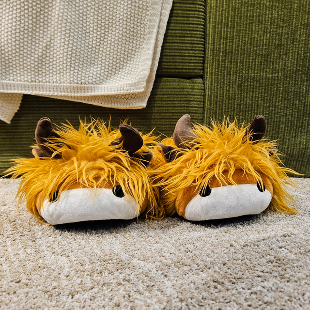 Baffies Krazy Kicks - Hamish the Highland Cow Slippers