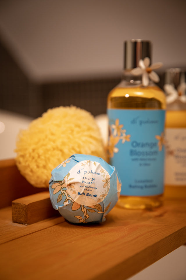 Di Palomo Orange Blossom & Honey Bath Bomb - product gallery image 8