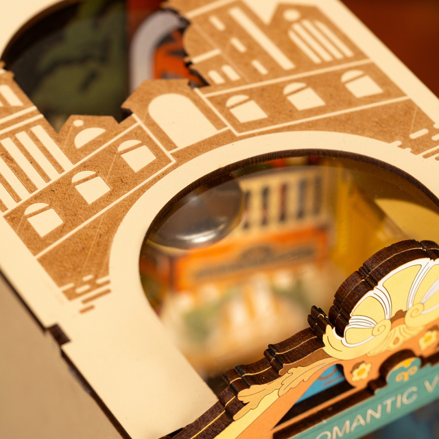 Rolife 3D puzzle book nook Italy Venice shelf display roof detail