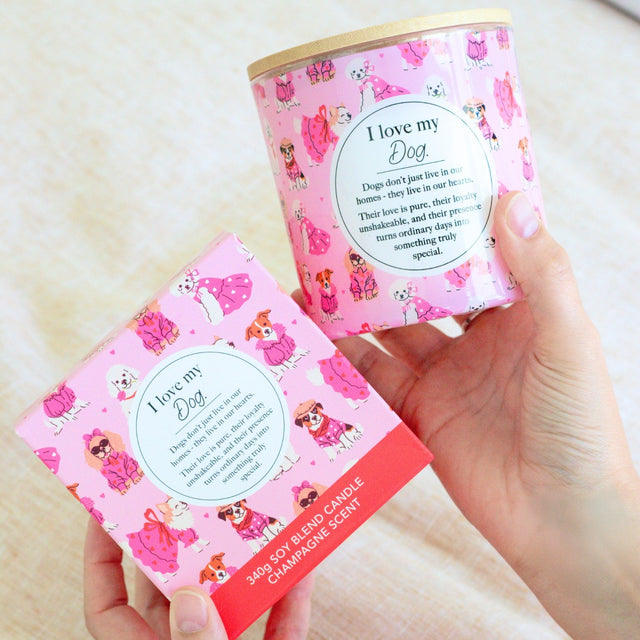 Dog-themed scented candle 340g with colourful illustrated dog design