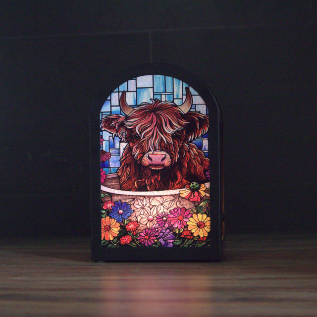 Floral Highland cow arch tealight holder