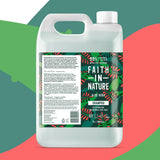 Natural shampoo refill enriched with organic aloe vera for gentle cleansing
