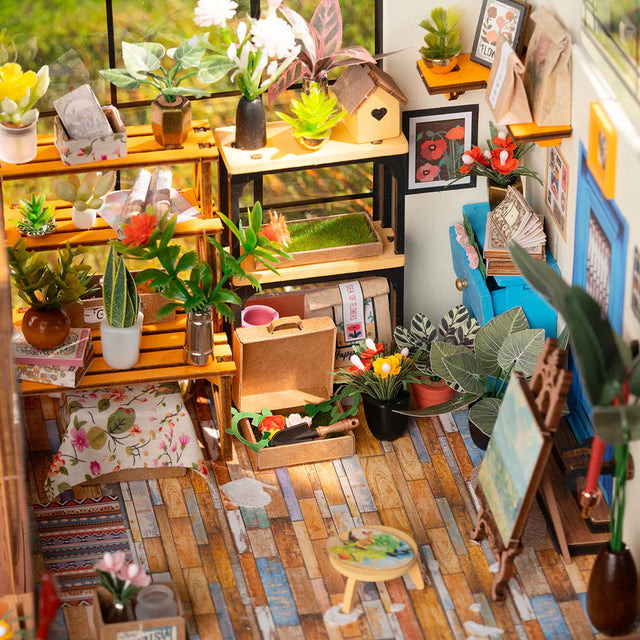 Rolife miniatures UK flower house scene