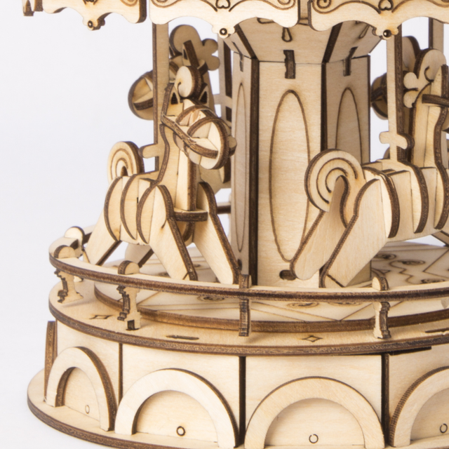 Rolife 3D puzzle fairground merry-go-round detail