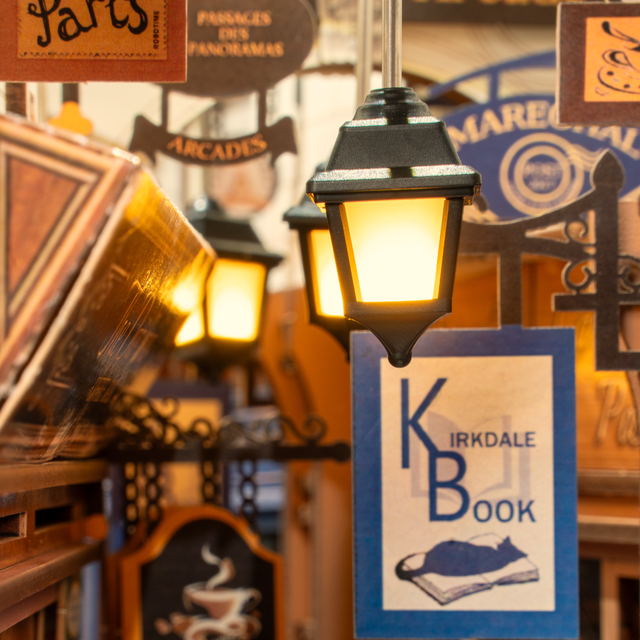Rolife romantic book nook with café and LED lighting detail