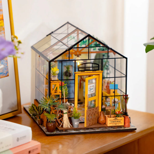 Robotime Rolife greenhouse DIY miniature with lights