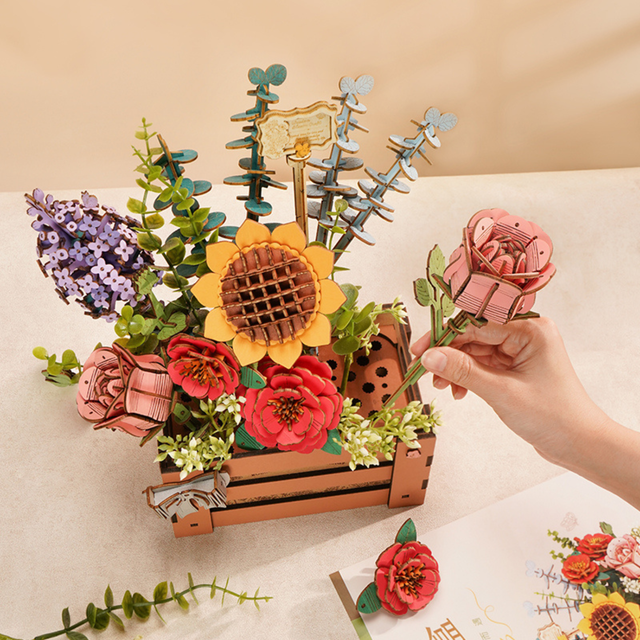 Rowood flowers wooden bloom box DIY flower arrangement