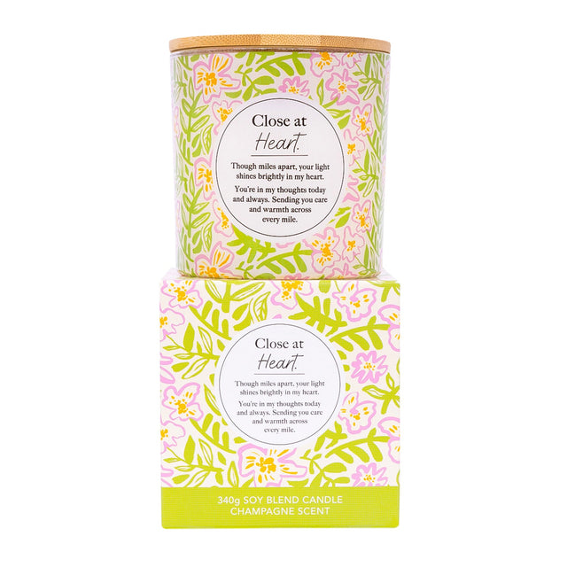 Splosh Close At Heart floral scented candle with heartfelt message