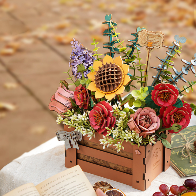 Rowood wooden flower kit with handcrafted wooden flowers