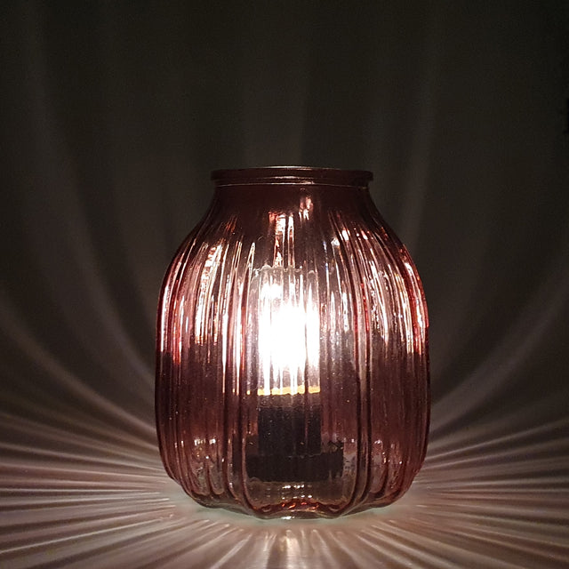 This peaceful dark red lamp with lined glass detailing and a beautiful round ovoid shape creating a elegant and classy look  
