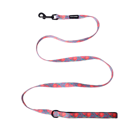 Designed for daily use, this sturdy, high-quality floral polyester lead is designed to withstand even the strongest tugs from four-legged friends, with an easy-grip handle lined with neoprene to keep human hands comfortable.