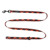 Designed for daily use, this sturdy, high-quality tartan polyester lead is designed to withstand even the strongest tugs from four-legged friends, with an easy-grip handle lined with neoprene to keep human hands comfortable.
