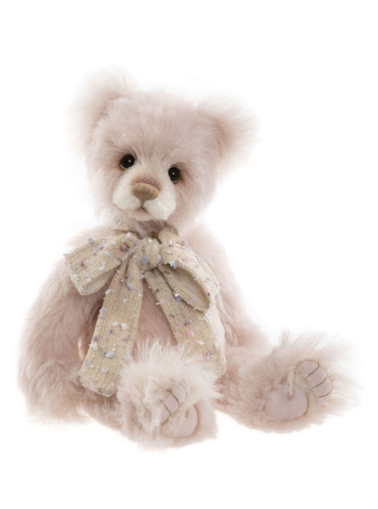  Mariah has ultrasuede tickly toe paw pads with embroidered claws, sculpting and airbrushed details. The finishing touch is a striking beige bow. Size 41cm/16. Animal type Bear. Height in bear paws 14.